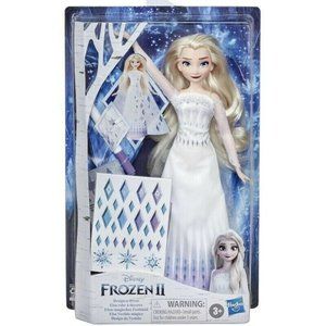 Frozen II Design-a-Dress Elsa Doll